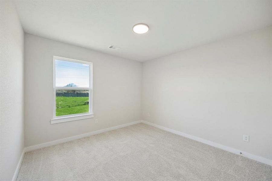 Spacious, unfurnished interior of a new home in Mercer Meadows, Royse City (Image 14).