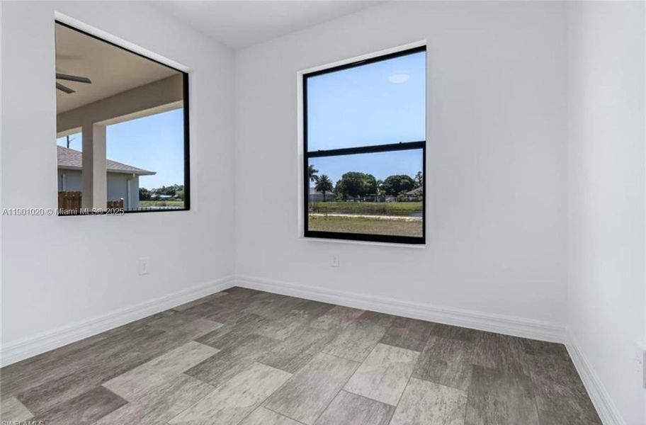 Spacious, unfurnished interior of a new home in , Lehigh Acres (Image 25).