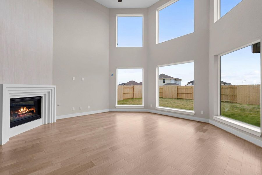 Spacious, unfurnished interior of a new home in Elyson 45' & 70', Katy (Image 32).