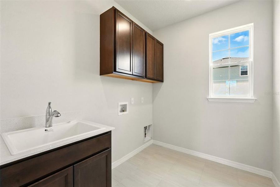 Furnished interior view inside a new home in Winter Grove, Winter Garden (Image 7).