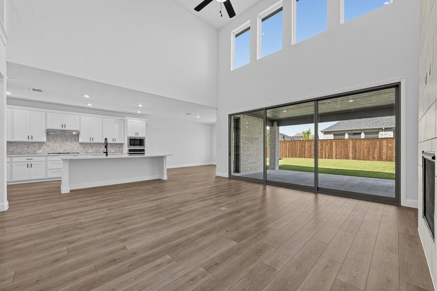 Spacious, unfurnished interior of a new home in The Ridge at Northlake, Northlake (Image 18).