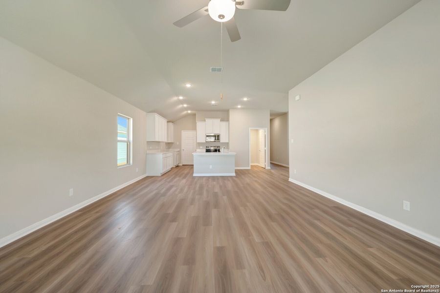 Spacious, unfurnished interior of a new home in Greenspoint Heights, Seguin (Image 33). Spacious, unfurnished interior of a new home in Greenspoint Heights, Seguin (Image 33).