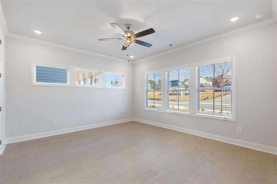 Spacious, unfurnished interior of a new home in , Athens (Image 14).