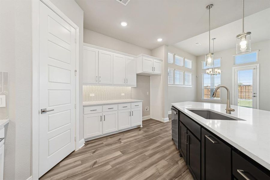 Furnished interior view inside a new home in Mantua Point Classics, Van Alstyne (Image 6). Furnished interior view inside a new home in Mantua Point Classics, Van Alstyne (Image 6).