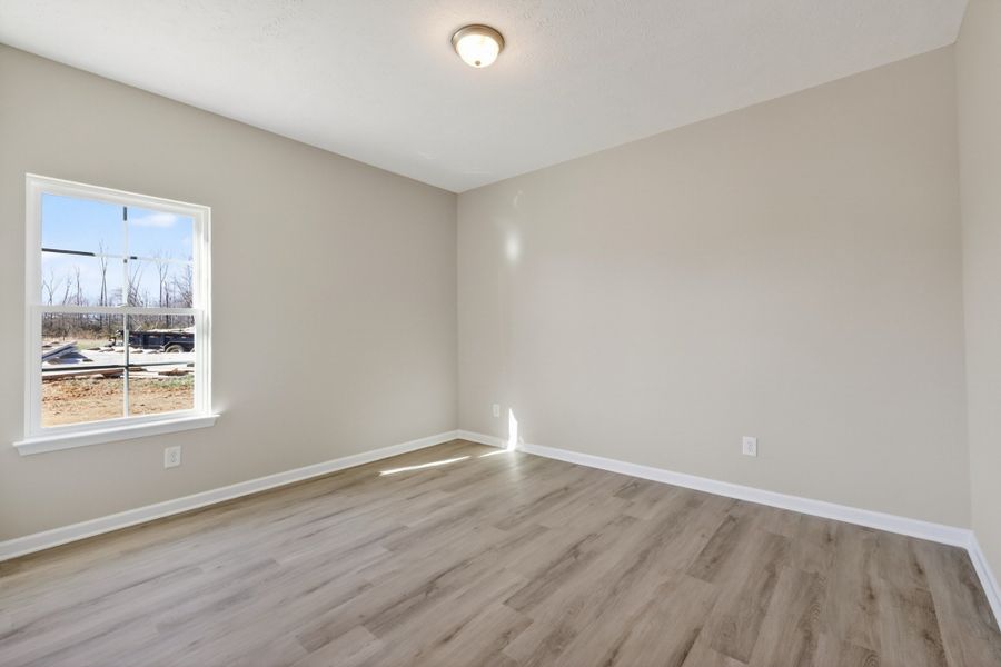 Spacious, unfurnished interior of a new home in Legacy Preserve, Tullahoma (Image 17).