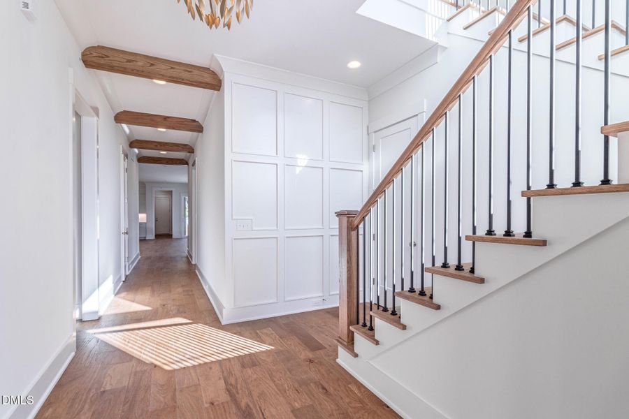 1529_SALEM CHURCH_INTERIOR_02