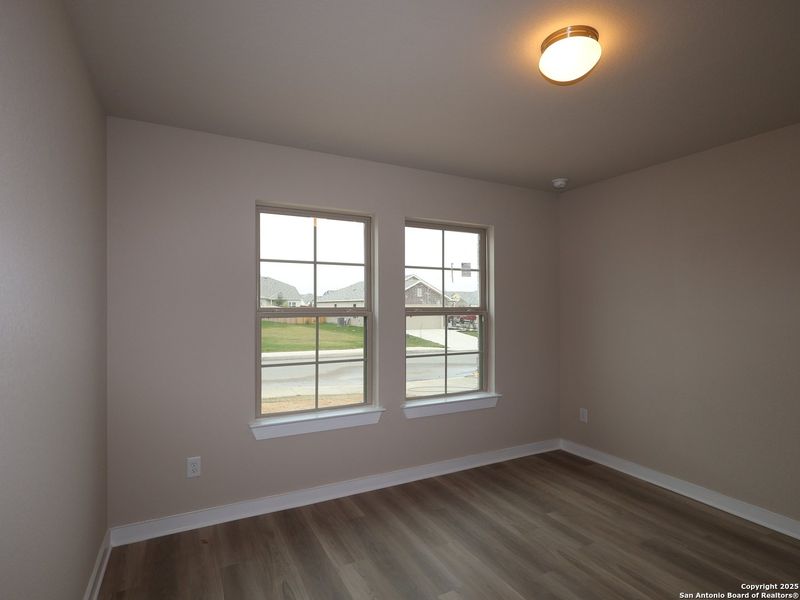 Spacious, unfurnished interior of a new home in Winding Brook, San Antonio (Image 17).