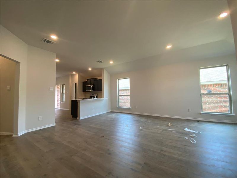 Spacious, unfurnished interior of a new home in Governor's Lots, Forney (Image 20).