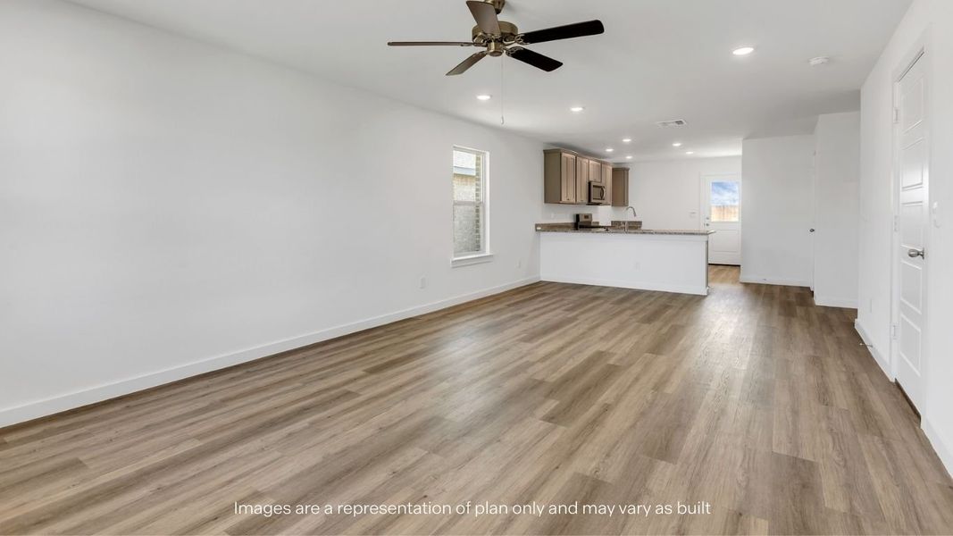 Representative unfurnished interior of a home built from the The Dawn by D.R. Horton in Terra Vista, Lubbock (Image 11).