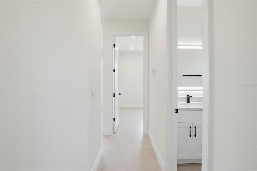 Spacious, unfurnished interior of a new home in , North Port (Image 33).