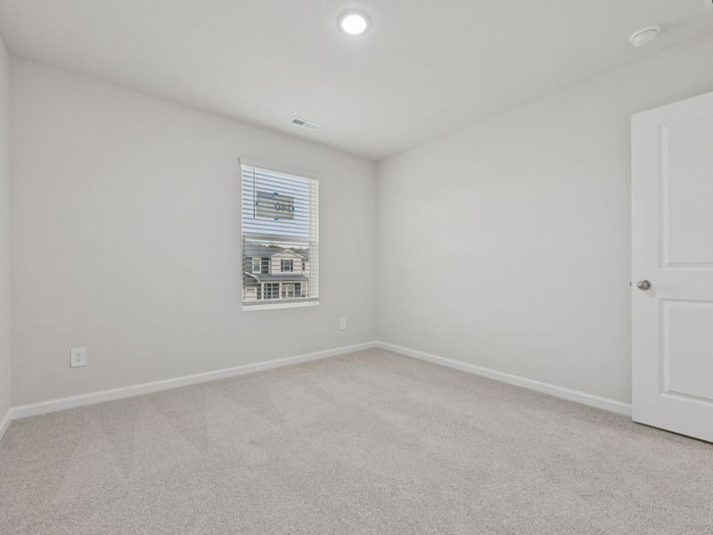 Spacious, unfurnished interior of a new home in Avalon Place - Signature Series, Durham (Image 20).