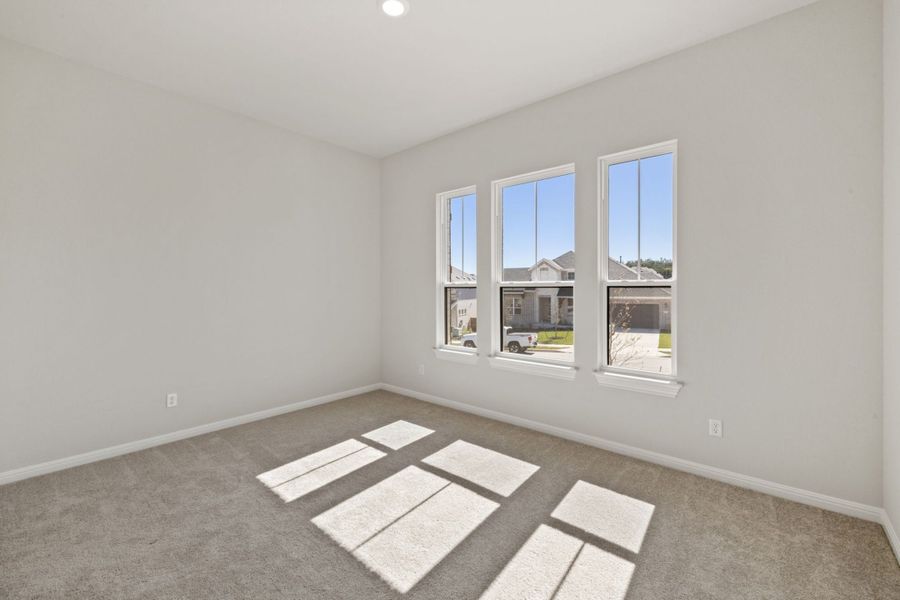 Representative unfurnished interior of a home built from the Ashlyn by Ashton Woods in Provence, Austin (Image 21).
