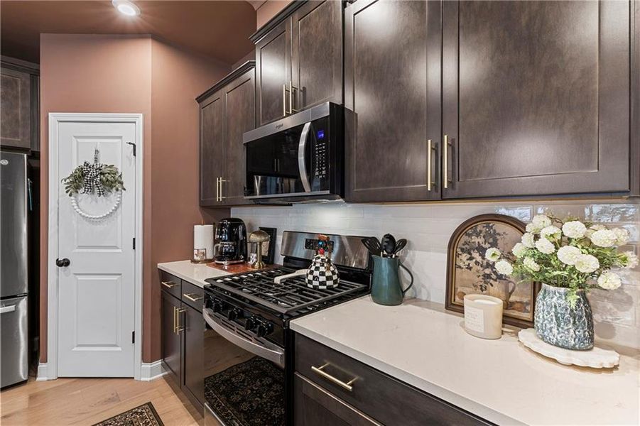 Furnished interior view inside a new home in , Hoschton (Image 27). Furnished interior view inside a new home in , Hoschton (Image 27).