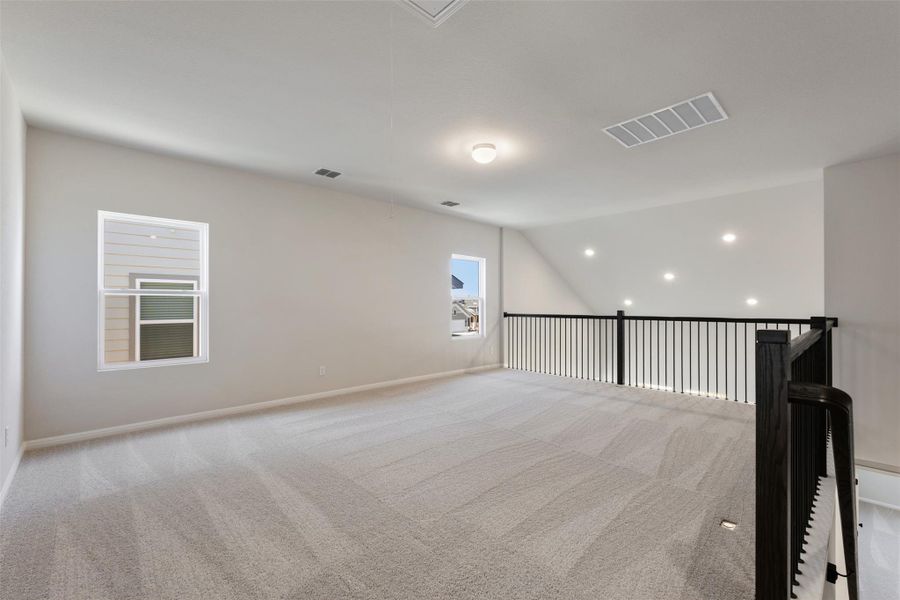 Representative images and renderings are for illustrative purposes. Actual structural options and design finishes of home may vary.
