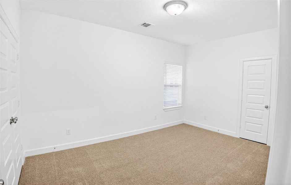 Spacious, unfurnished interior of a new home in , Houston (Image 17).