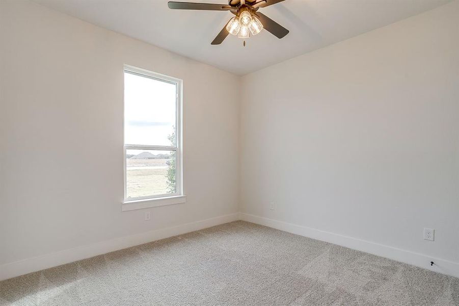 Spacious, unfurnished interior of a new home in , Waxahachie (Image 20).