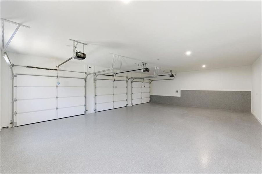 Spacious, unfurnished interior of a new home in Aster, Roswell (Image 90).