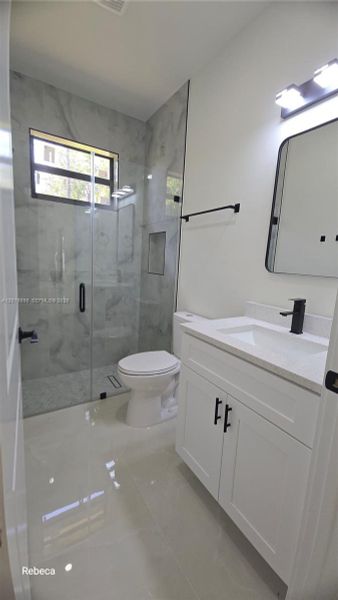 Furnished interior view inside a new home in , Lehigh Acres (Image 7).