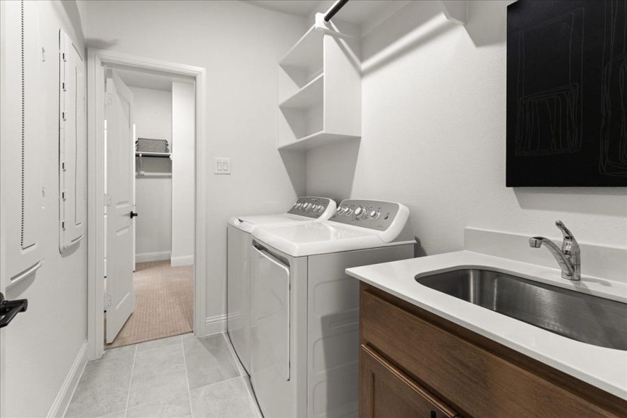 Representative furnished interior of a home built from the Westlake II by Pacesetter Homes in Leonard Trails, Anna (Image 17). Representative furnished interior of a home built from the Westlake II by Pacesetter Homes in Leonard Trails, Anna (Image 17).