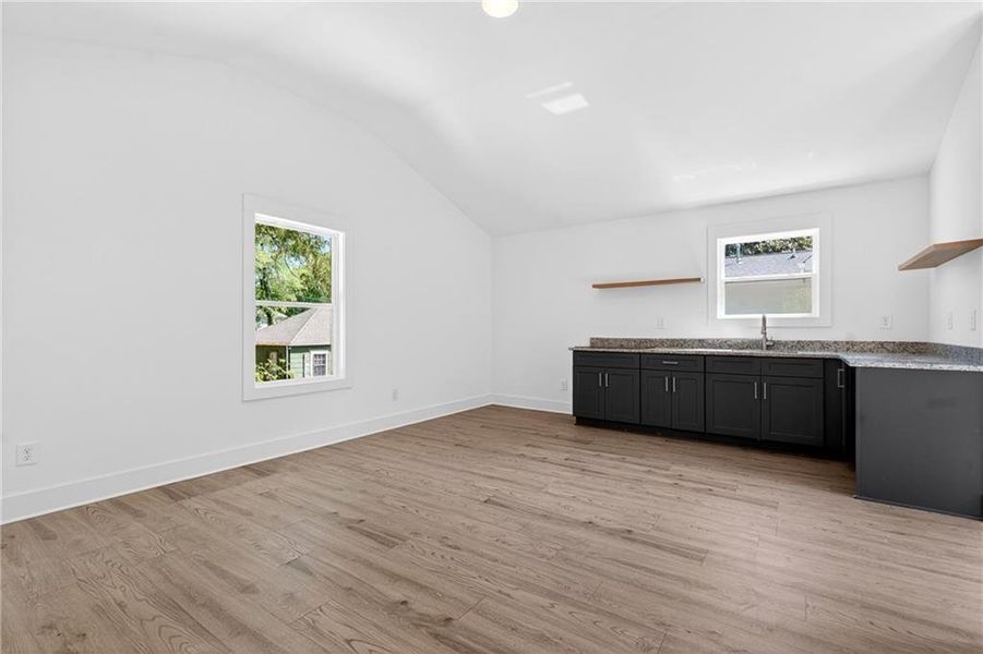 Spacious, unfurnished interior of a new home in , Atlanta (Image 22).