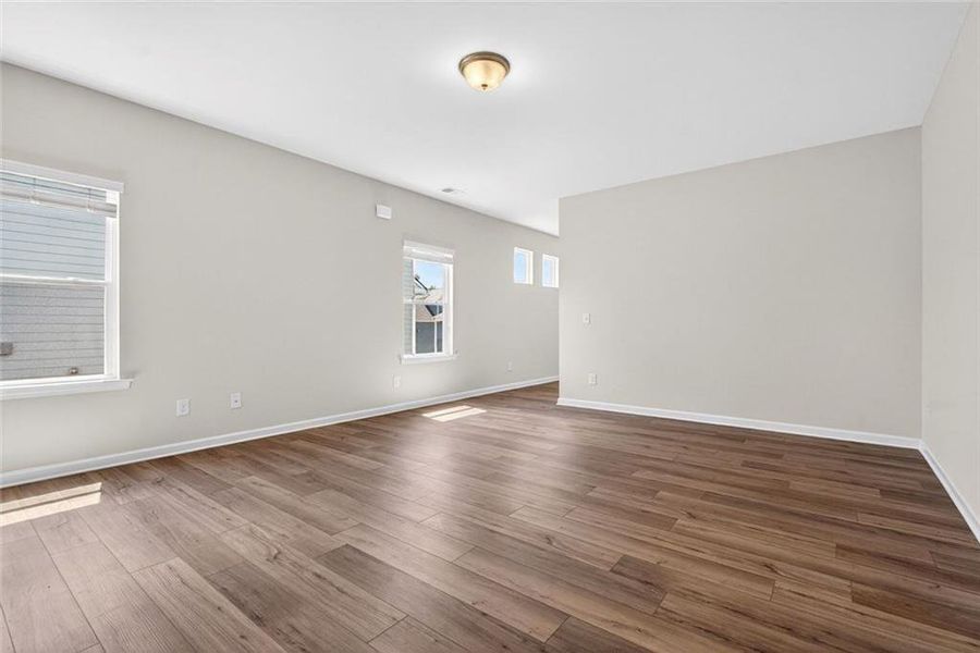 Spacious, unfurnished interior of a new home in Meadowbrook, Cartersville (Image 13). Spacious, unfurnished interior of a new home in Meadowbrook, Cartersville (Image 13).