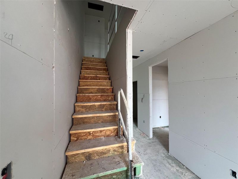 Spacious, unfurnished interior of a new home in Rolling Glen, Hutto (Image 10). Spacious, unfurnished interior of a new home in Rolling Glen, Hutto (Image 10).