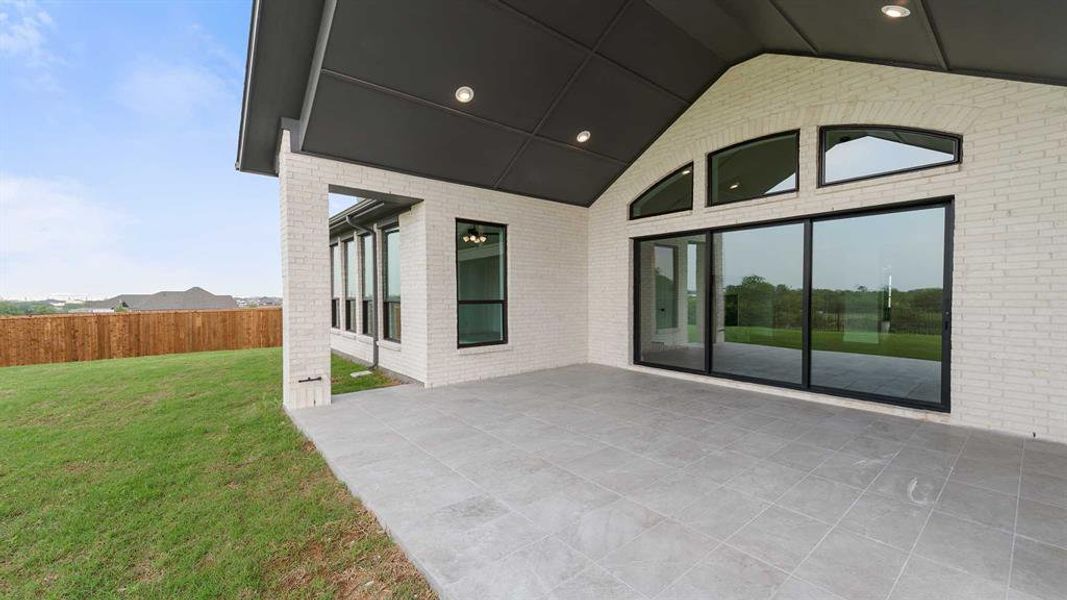 Exterior details and patio area of a home in Sweetgrass, Haslet (Image 3).