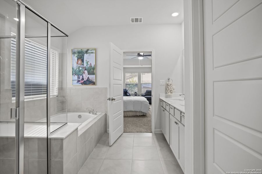 Furnished interior view inside a new home in , San Antonio (Image 28). Furnished interior view inside a new home in , San Antonio (Image 28).