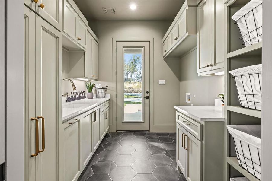 Furnished interior view inside a new home in , Weatherford (Image 6).