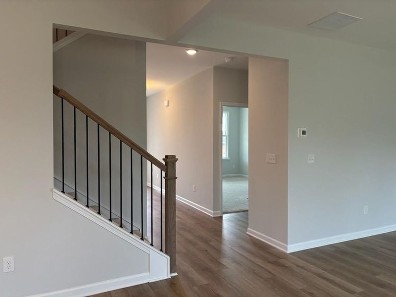 Spacious, unfurnished interior of a new home in Cedar Farms, Winder (Image 11).