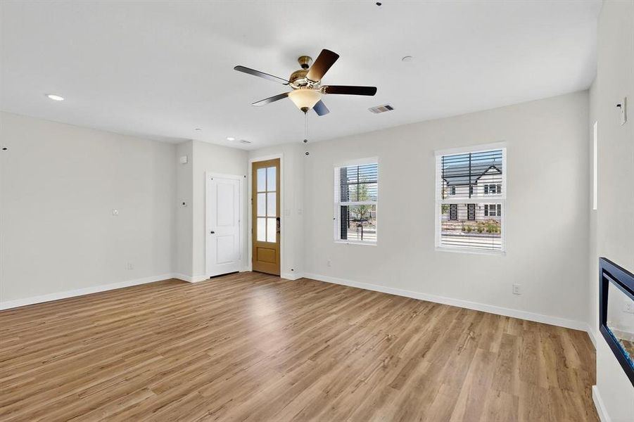 Spacious, unfurnished interior of a new home in Solterra Texas, Mesquite (Image 26).