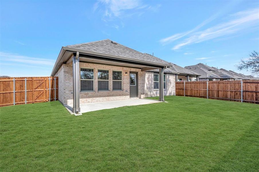 Exterior details and patio area of a home in Forest Park, Princeton (Image 24).