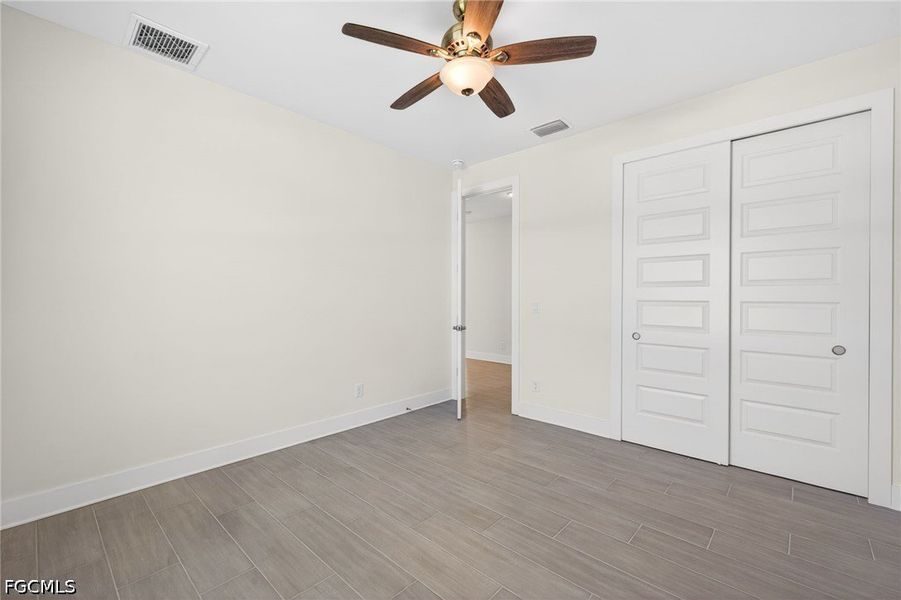 Spacious, unfurnished interior of a new home in Cape Coral, Cape Coral (Image 30).