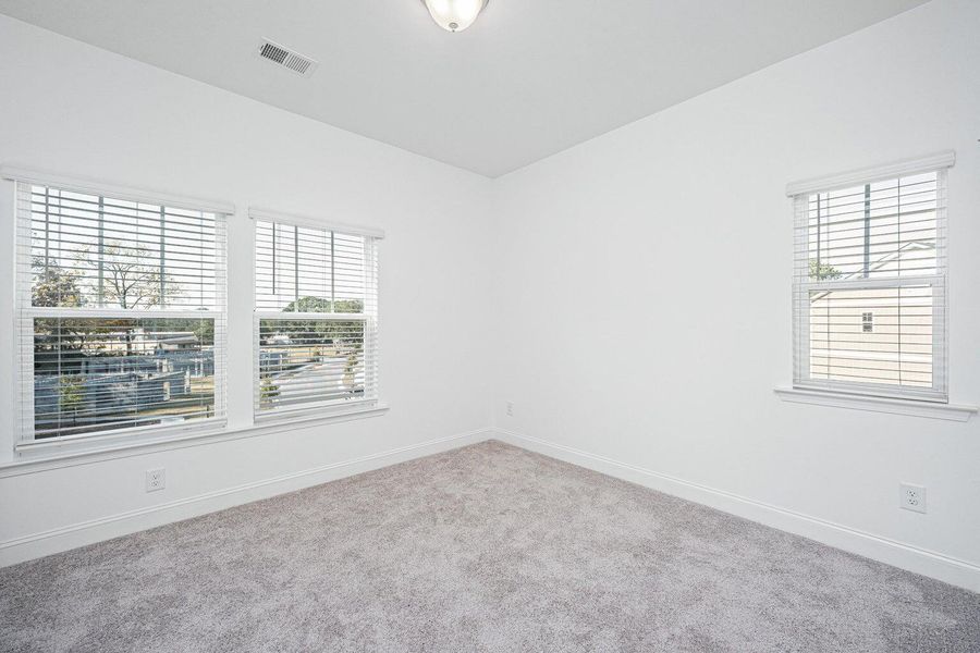 Spacious, unfurnished interior of a new home in , Charleston (Image 22).