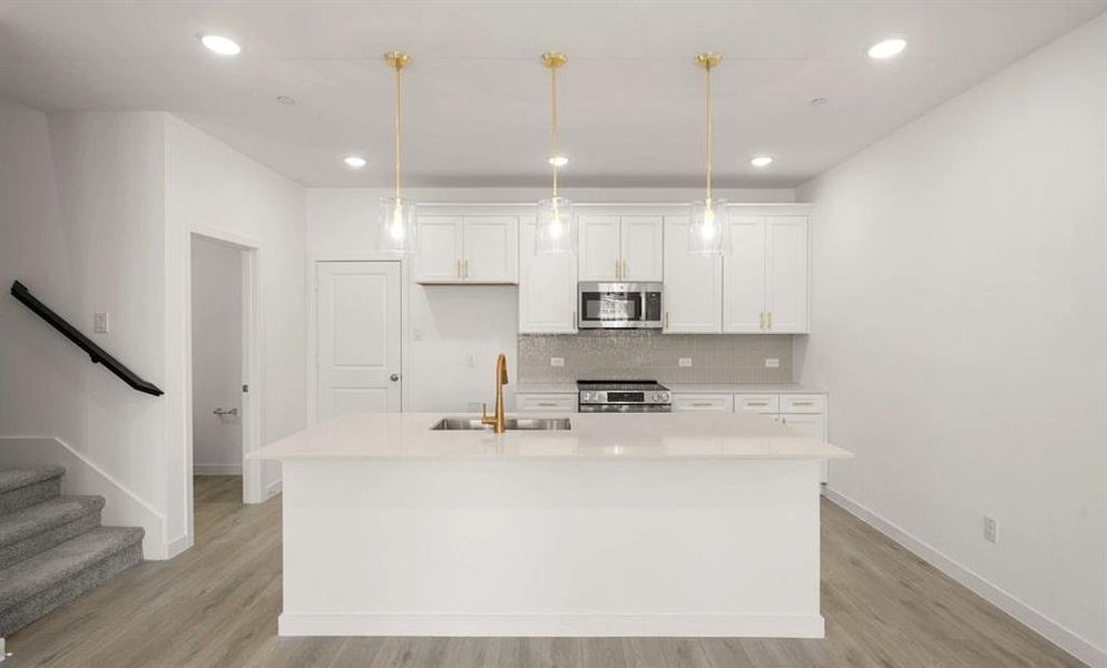 Kitchen Representative Photo