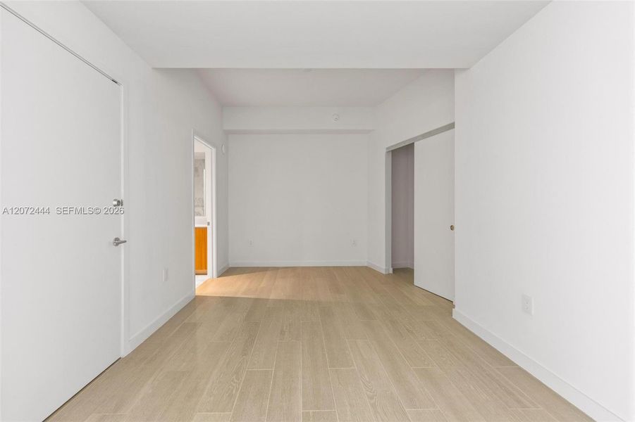 Spacious, unfurnished interior of a new home in , Miami (Image 13).