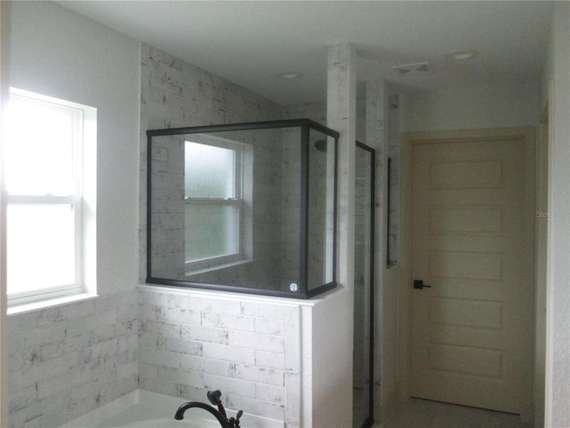 Furnished interior view inside a new home in , Ocala (Image 46).