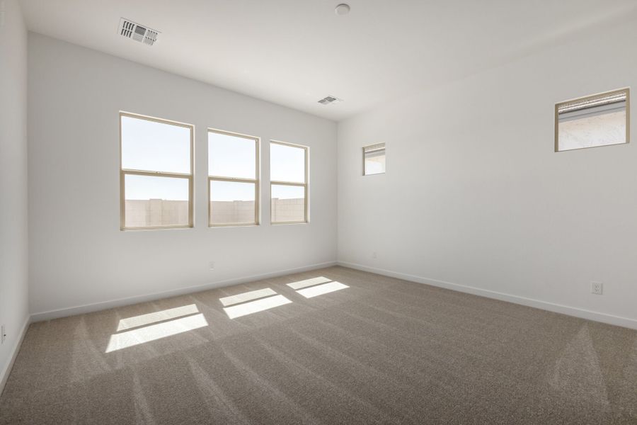 Spacious, unfurnished interior of a new home in Landmarke, San Tan Valley (Image 11). Spacious, unfurnished interior of a new home in Landmarke, San Tan Valley (Image 11).