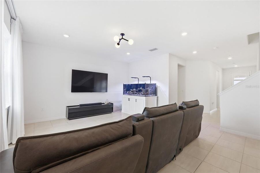 Furnished interior view inside a new home in , Orlando (Image 8).
