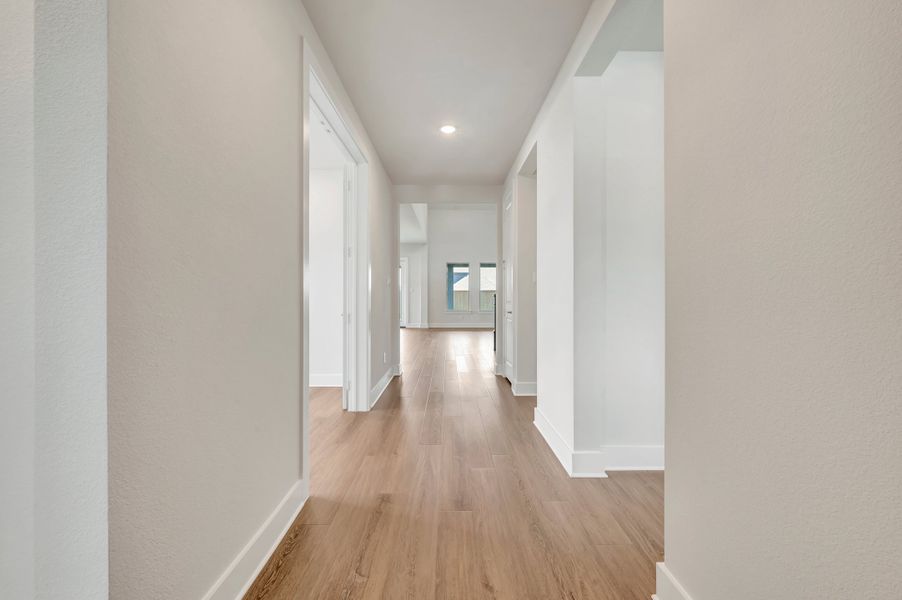 Spacious, unfurnished interior of a new home in Bridgewater, Midlothian (Image 14).