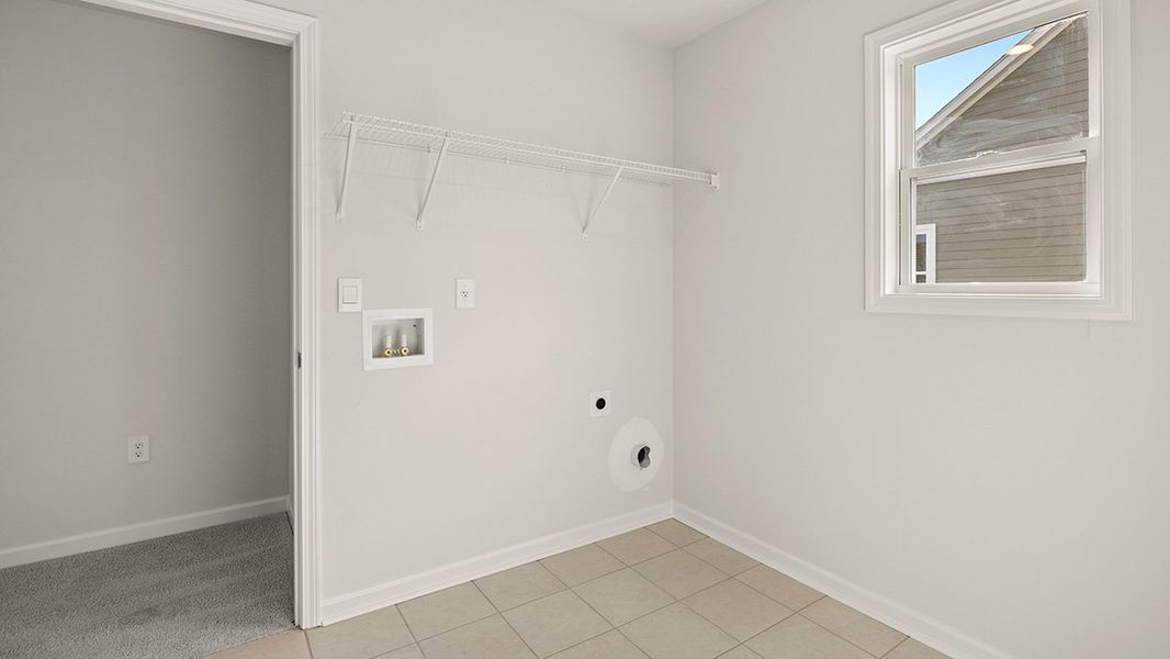 Representative unfurnished interior of a home built from the BELLVIEW by D.R. Horton in Hamptons at Riverwood South, Dallas (Image 25).