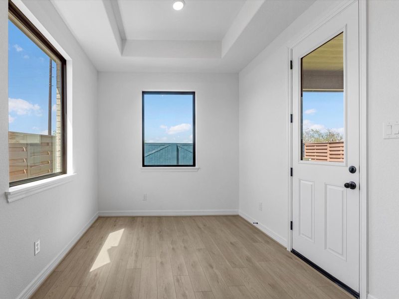 Spacious, unfurnished interior of a new home in Austin Point, Richmond (Image 20).