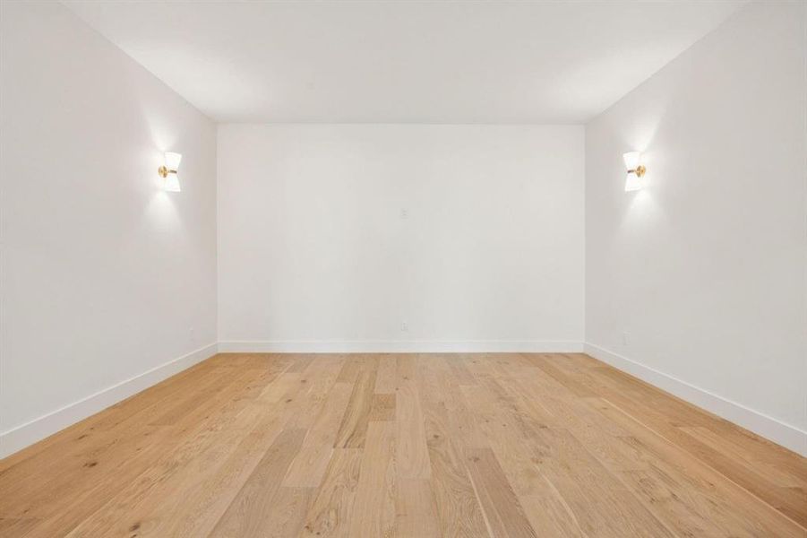 Spacious, unfurnished interior of a new home in , Dallas (Image 19).