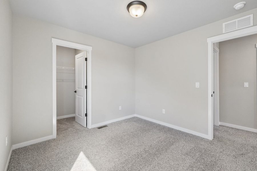 Spacious, unfurnished interior of a new home in Aspen Ranch, Fountain (Image 45).