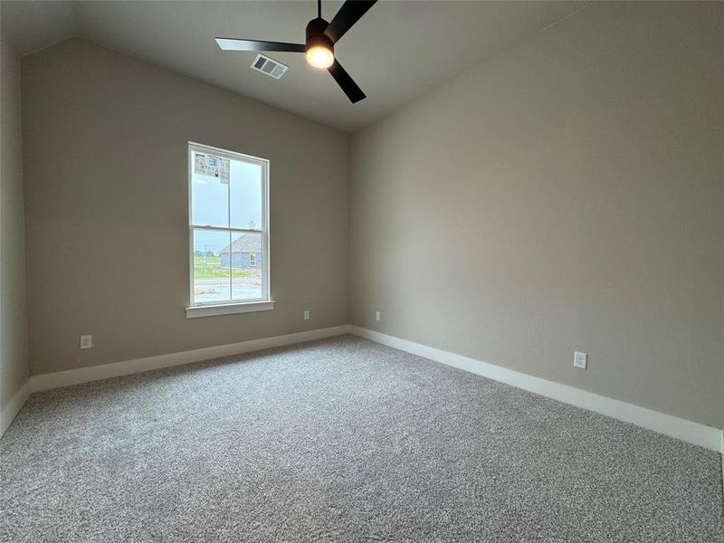 Spacious, unfurnished interior of a new home in Coyote Crossing, Godley (Image 5).