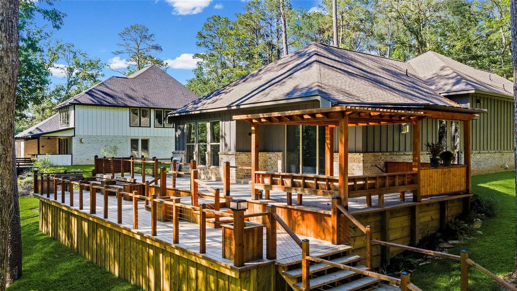 Multiple Tiered Decks and Porches - amazing for Family or Entertaining Multiple Tiered Decks and Porches - amazing for Family or Entertaining