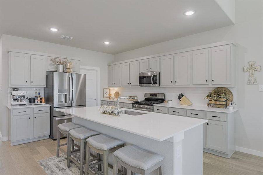 Furnished interior view inside a new home in Dove Hollow, Waxahachie (Image 13).