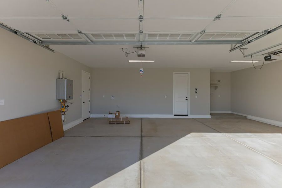 Spacious, unfurnished interior of a new home in Forté at Granite Vista, Waddell (Image 37).
