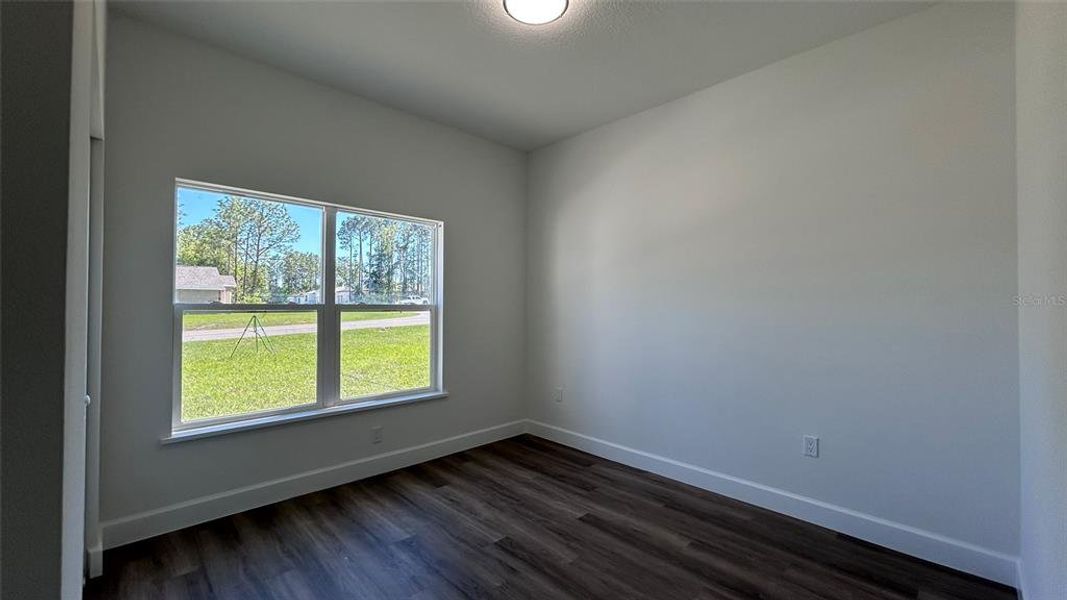 Spacious, unfurnished interior of a new home in , Ocala (Image 17).