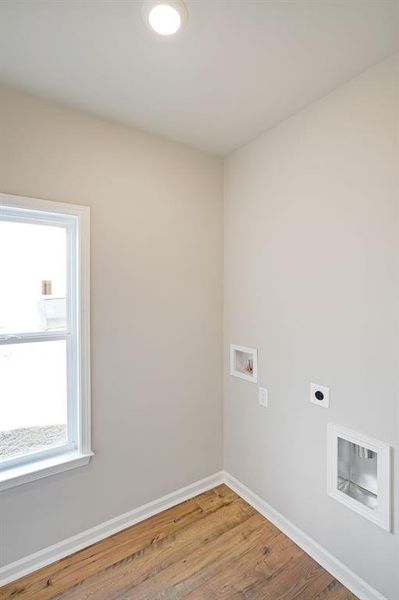 Spacious, unfurnished interior of a new home in , Dawsonville (Image 14).